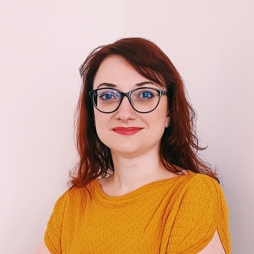 Marta Woźniak-Semeniuk
                