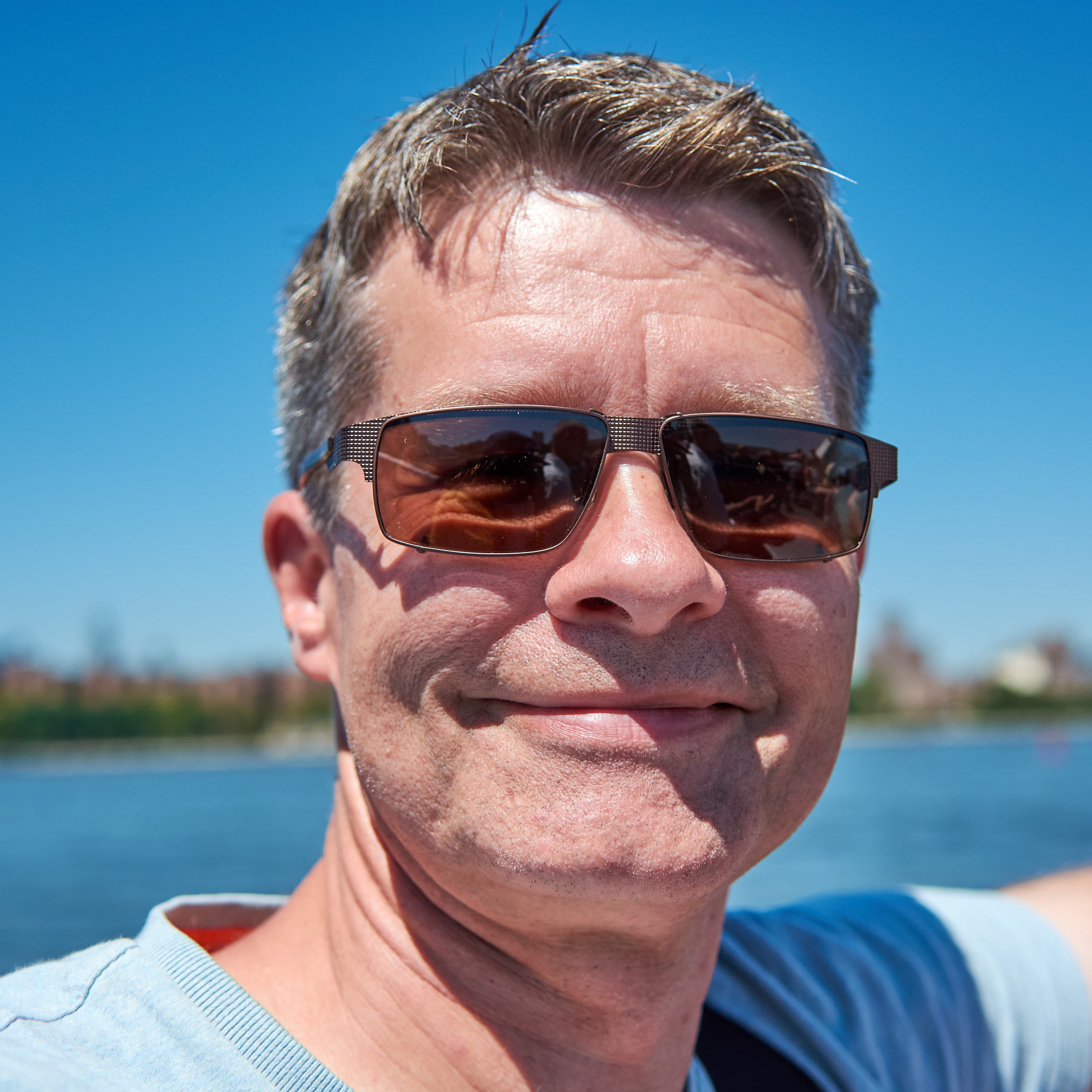 Anders Dinsen
                            