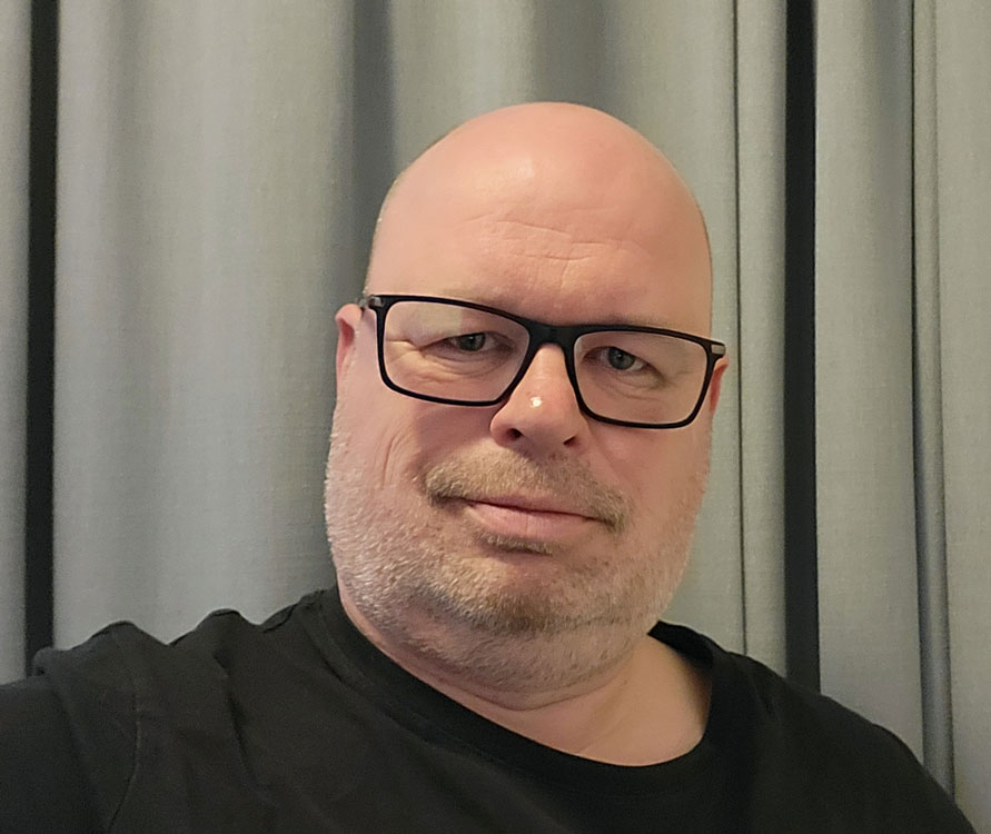 Rob van Steenbergen
                            