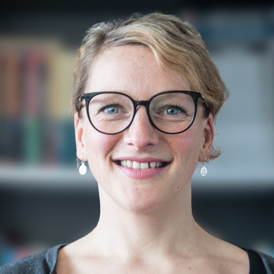 Ina Hölzel
                