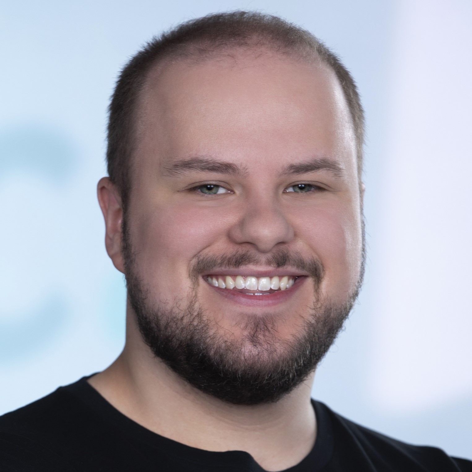 Lukas Pradel
                